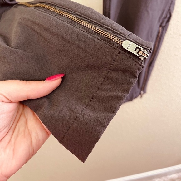 Athleta Chocolate Ankle Zipped Trousers Size 2P - Picture 2 of 6